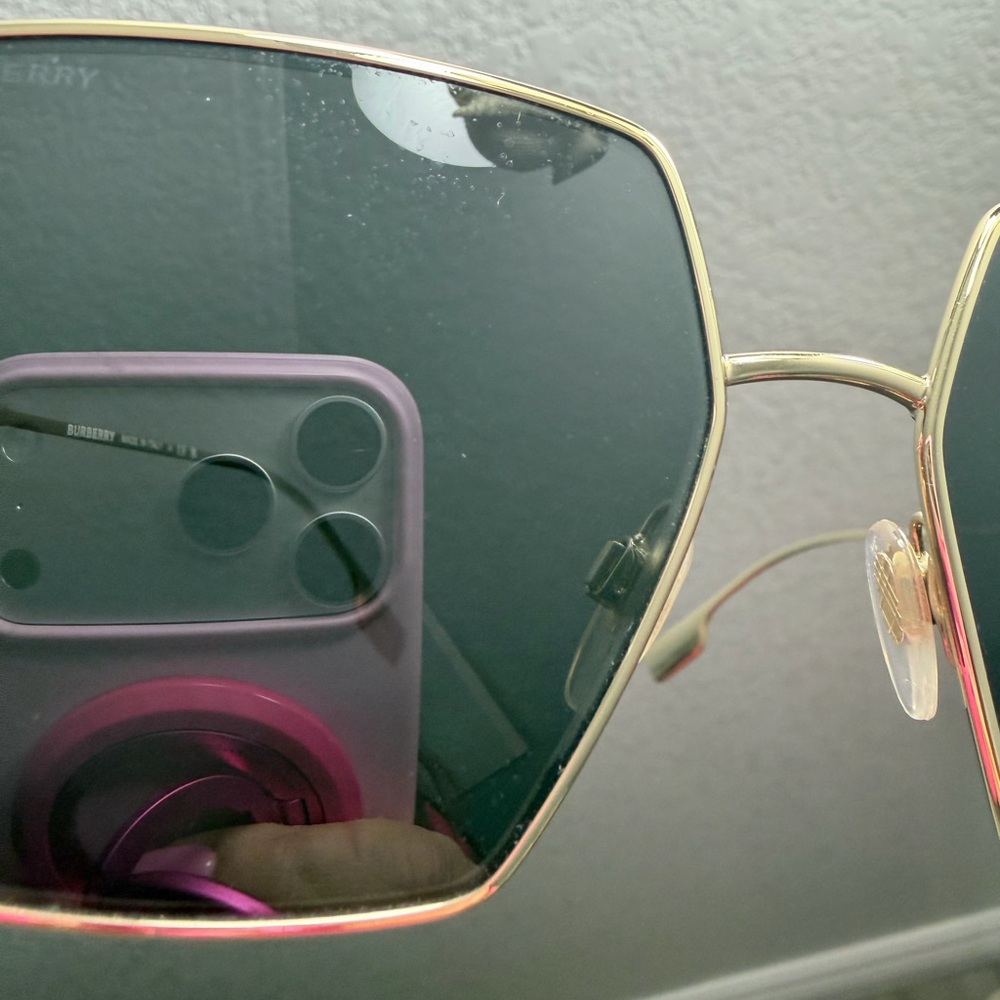 Burberry Women's Sunglasses in Black and Gold - Picture 5 of 9